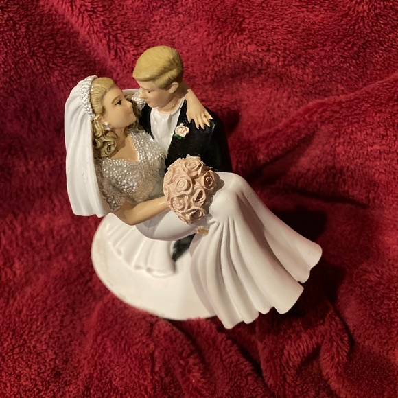 Cake Topper - Threshold of Happiness - Picture 4 of 6